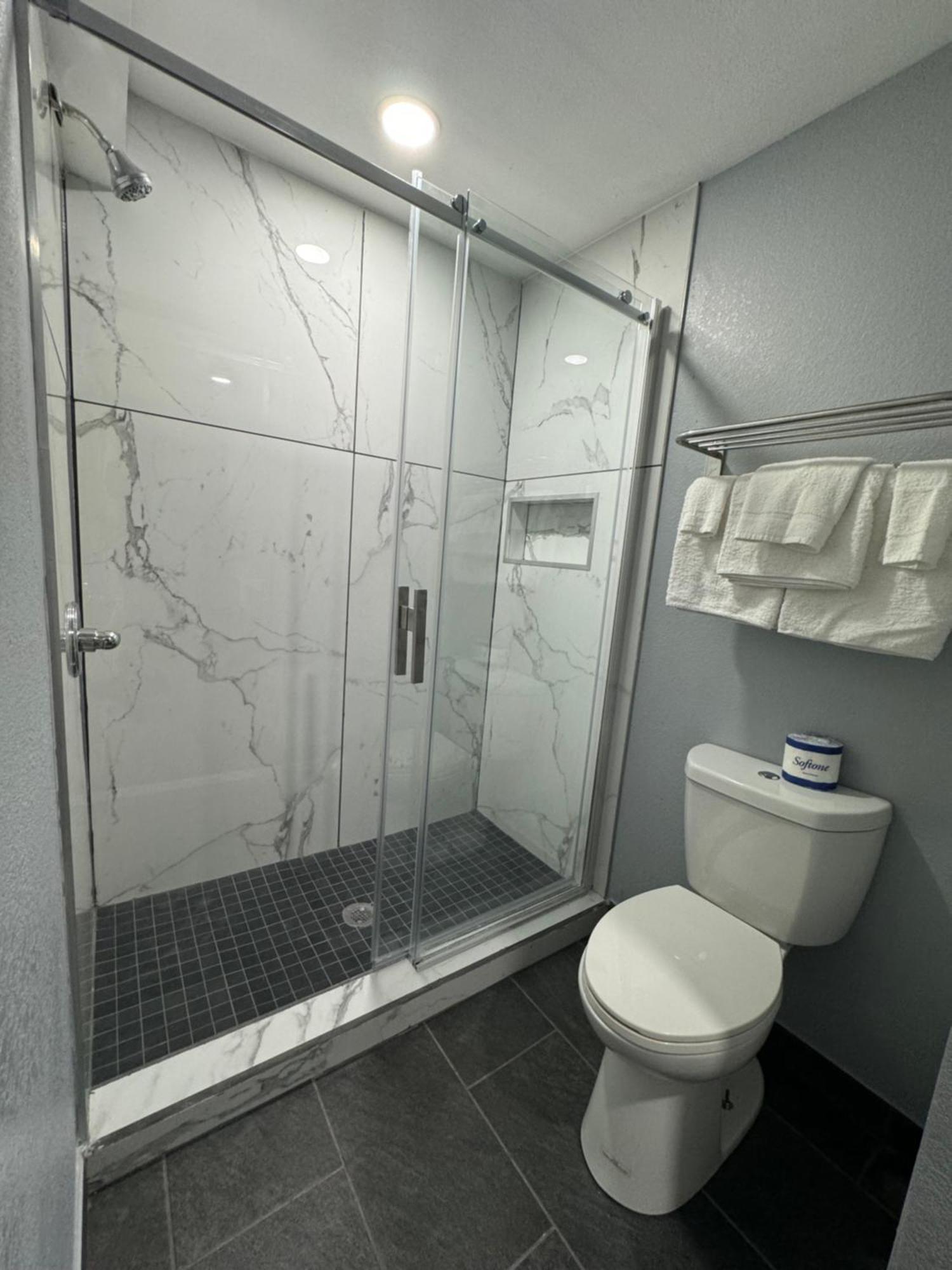 America'S Value Inn Oakhurst Экстерьер фото